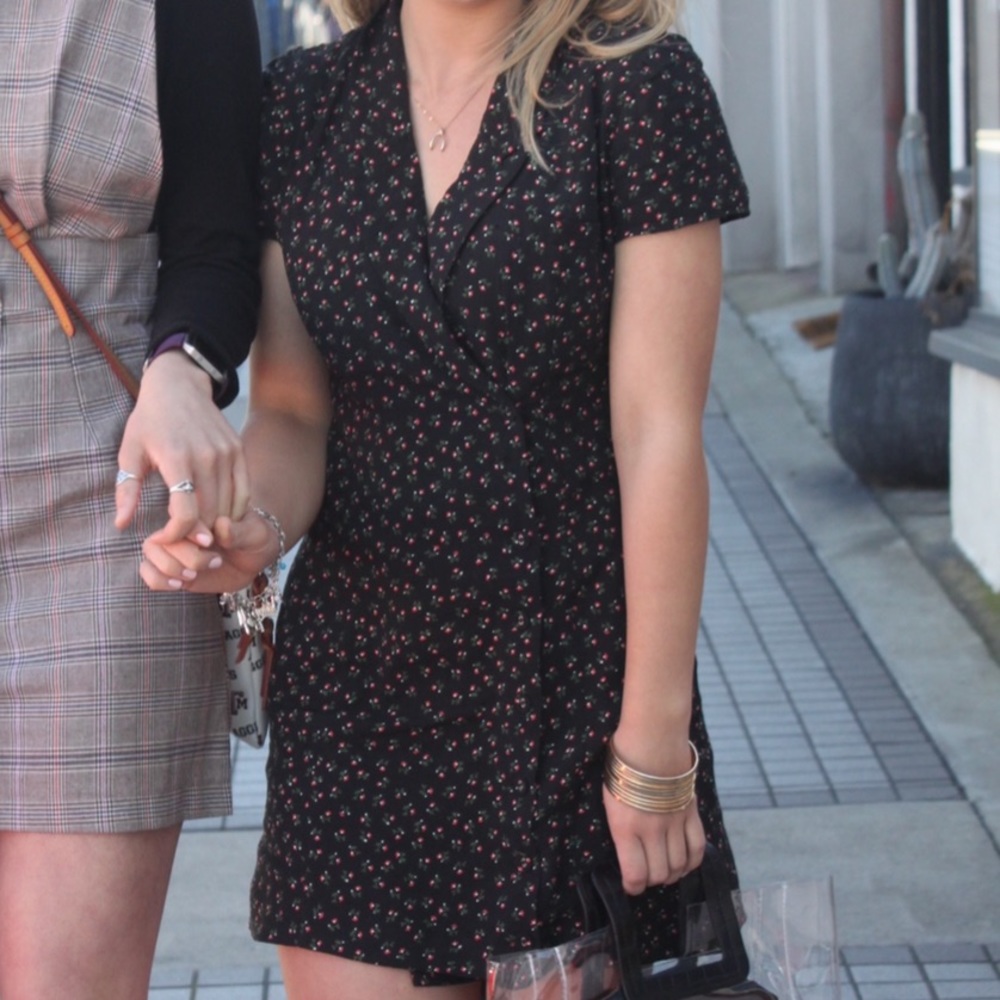 Black dress with red details